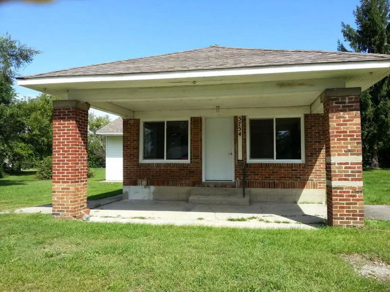 Otter Lake Gas Station - Real Estate Listing (newer photo)